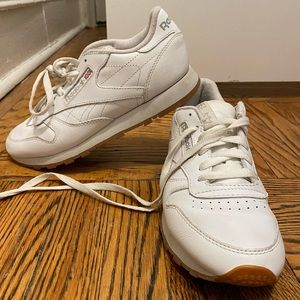 Rebok Vintage Sneakers - Women’s size 8